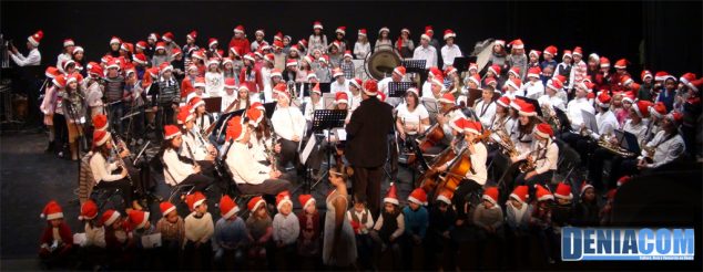 09 Concierto de Navidad de la Banda Juvenil de Dénia Bailarines de Cuqui Ivars