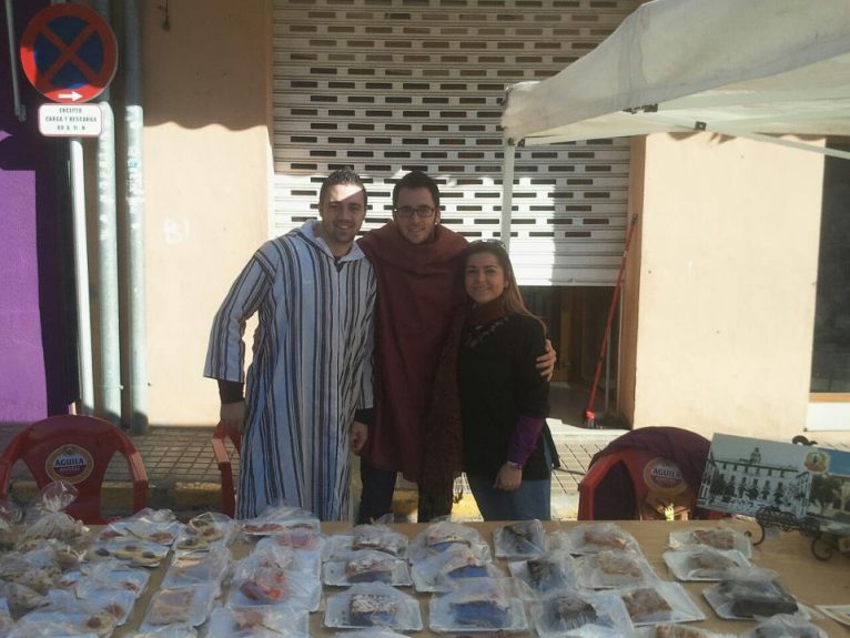 Venta de dulces de la Falla Oeste en la Feria Medieval