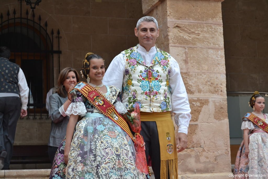 Corte de Honor de la Fallera Mayor Infantil – Belén Moya