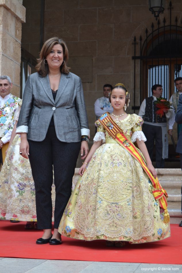 26 Imposición de banda a la Fallera Mayor Infantil de Dénia