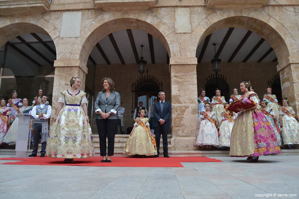 Imposición de banda a la Fallera Mayor de Dénia