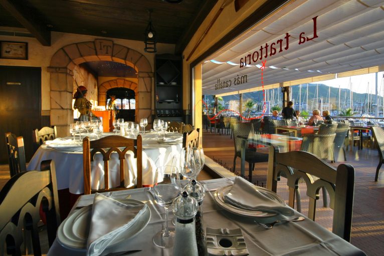 Interior Restaurante Isla Tortuga Dénia