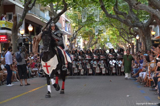 23 Desfile de gala Dénia 2014 Filà Creuats