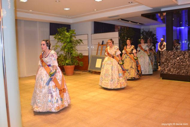 02 Sopar de Gala Falles Dénia 2015 Corte de honor de la Fallera Mayor de Dénia