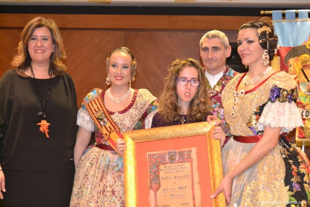 39 Sopar de Gala Falles Dénia 2015 Entrega del reconocimiento de Fallera Ejemplar