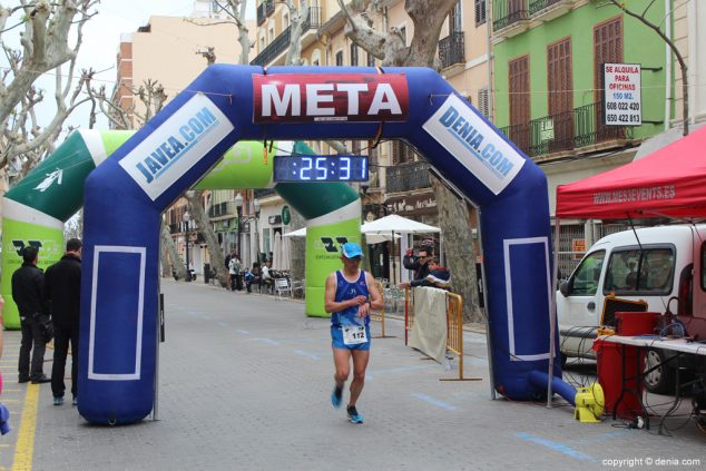 101 2º Marcha Solidaria Deniacom a favor del CEE Raquel Payà llegada a meta