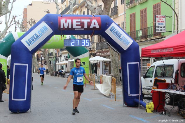 112 2º Marcha Solidaria Deniacom a favor del CEE Raquel Payà llegada a meta