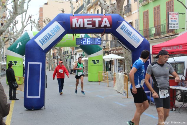 118 2º Marcha Solidaria Deniacom a favor del CEE Raquel Payà llegada a meta