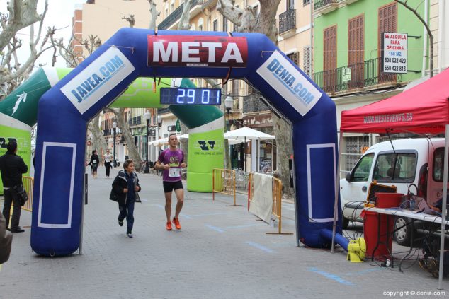 125 2º Marcha Solidaria Deniacom a favor del CEE Raquel Payà llegada a meta