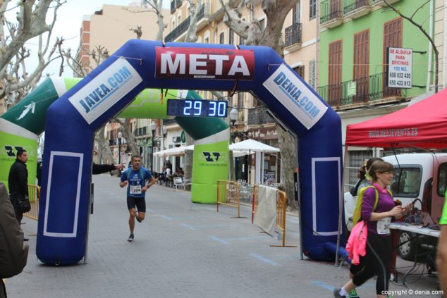 132 2º Marcha Solidaria Deniacom a favor del CEE Raquel Payà llegada a meta