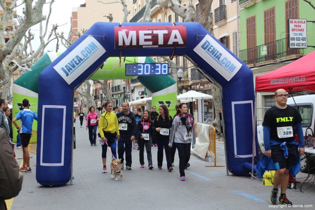 141 2º Marcha Solidaria Deniacom a favor del CEE Raquel Payà llegada a meta