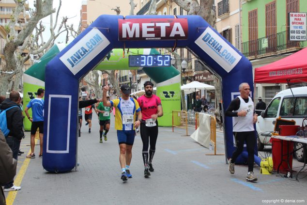 142 2º Marcha Solidaria Deniacom a favor del CEE Raquel Payà llegada a meta