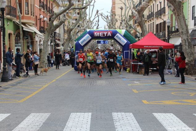 15 2º Marcha Solidaria Raquel Payà salida de los corredores