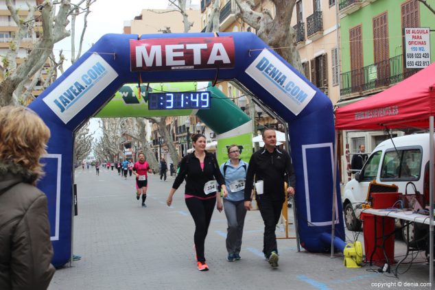 152 2º Marcha Solidaria Deniacom a favor del CEE Raquel Payà llegada a meta