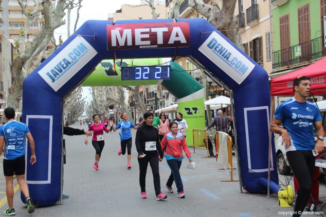 157 2º Marcha Solidaria Deniacom a favor del CEE Raquel Payà llegada a meta