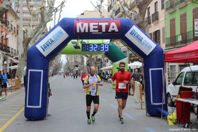 160 2º Marcha Solidaria Deniacom a favor del CEE Raquel Payà llegada a meta