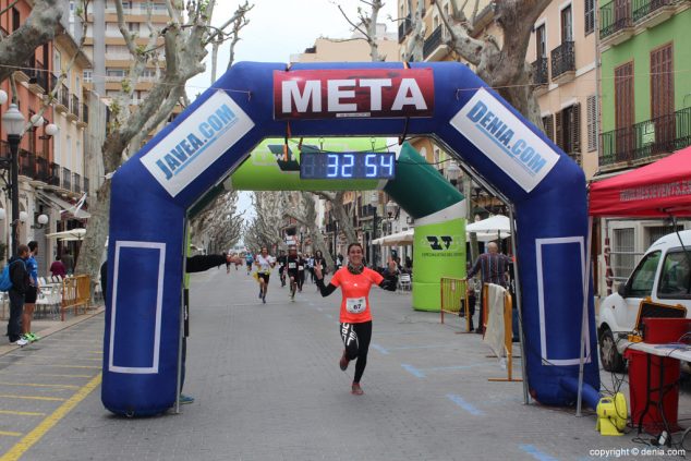 162 2º Marcha Solidaria Deniacom a favor del CEE Raquel Payà llegada a meta