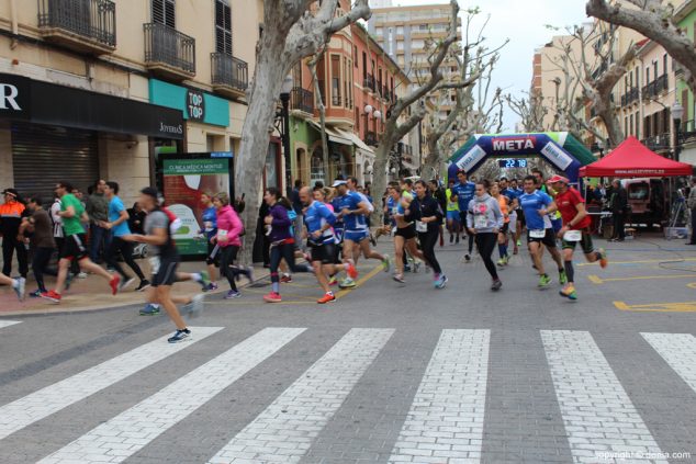 17 2º Marcha Solidaria Raquel Payà salida de los corredores