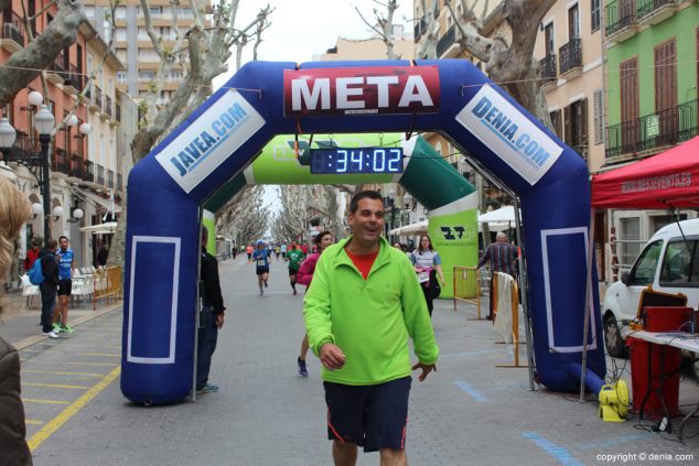 170 2º Marcha Solidaria Deniacom a favor del CEE Raquel Payà llegada a meta