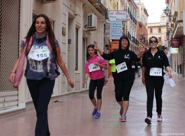 65 2º Marcha Solidaria Deniacom a favor del CEE Raquel Payà caminantes