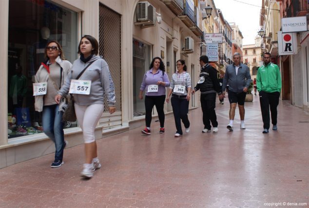 82 2º Marcha Solidaria Deniacom a favor del CEE Raquel Payà caminantes