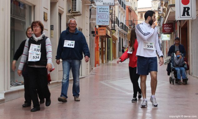 86 2º Marcha Solidaria Deniacom a favor del CEE Raquel Payà caminantes