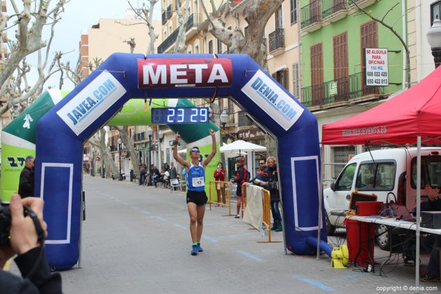 91 2º Marcha Solidaria Deniacom a favor del CEE Raquel Payà llegada a meta