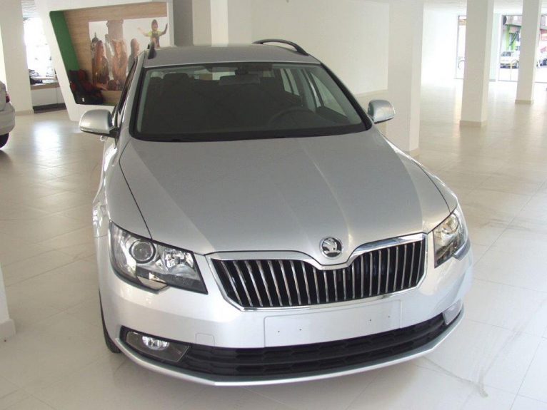 Skoda Superb Combi