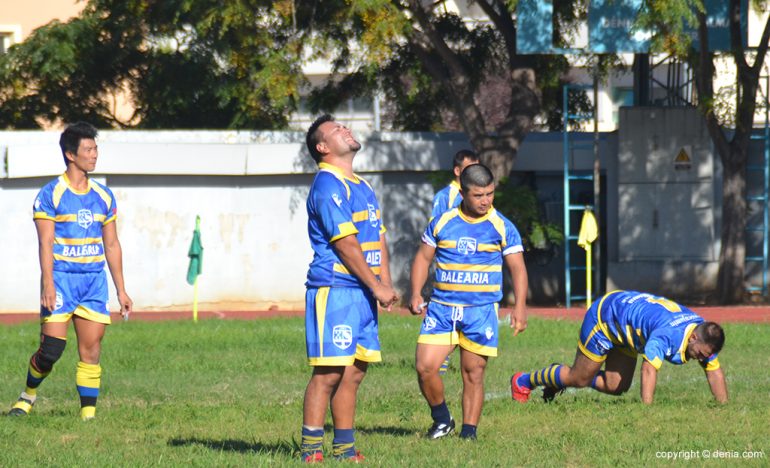 jugadores del denia rugby club antes de un partido