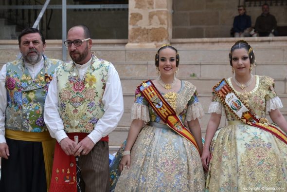 005 pleitesias a las falleras mayores de denia falla les roques