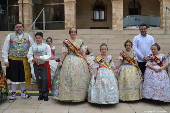 040 pleitesias a las falleras mayores de denia falla camp roig