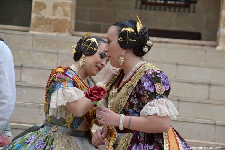 Pleitesias a las falleras mayores de Dénia - Falla Camp Roig