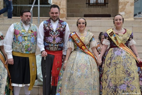 045 pleitesias a las falleras mayores de denia falla camp roig