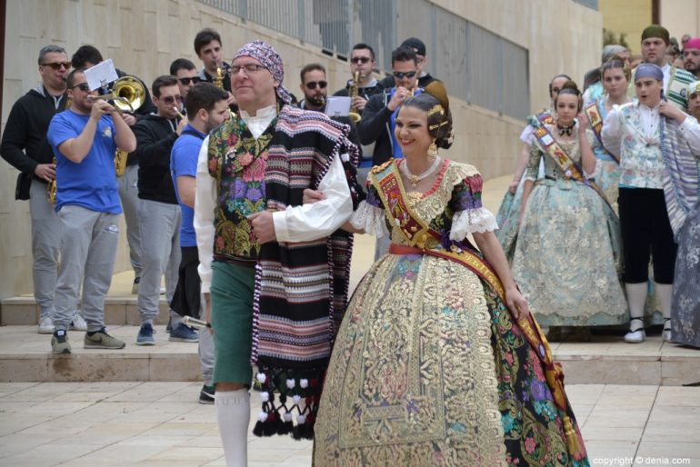 Pleitesias a las falleras mayores de Dénia - Falla Campaments