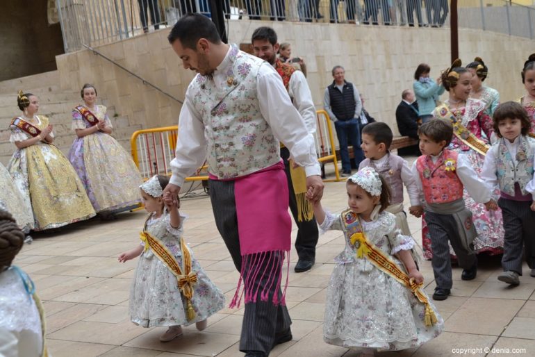 Pleitesias a las falleras mayores de Dénia - Falla Oeste