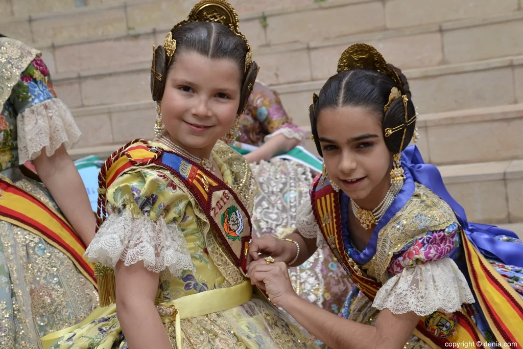 Pleitesias a las falleras mayores de Dénia – Falla Centro