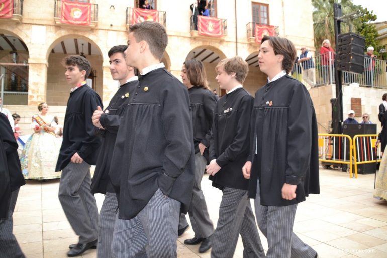 Pleitesias a las falleras mayores de Dénia - Falla Centro