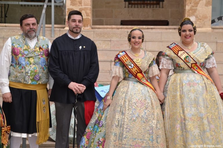 Pleitesias a las falleras mayores de Dénia - Falla Centro