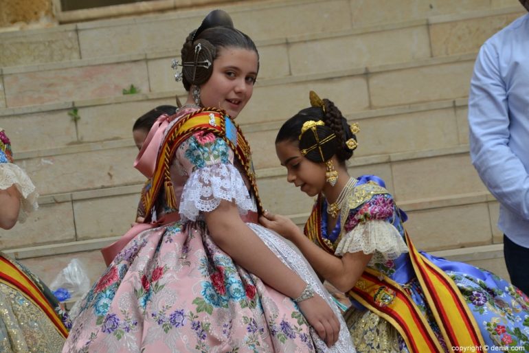 Pleitesias a las falleras mayores de Dénia - Falla París Pedrera