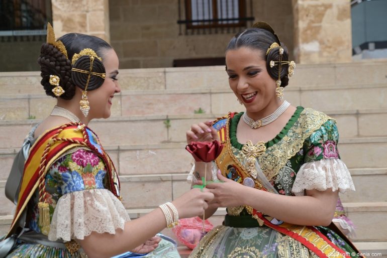 Pleitesias a las falleras mayores de Dénia - Falla Saladar