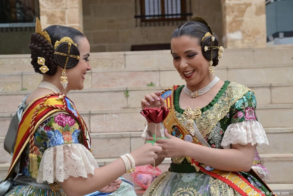 Pleitesias a las falleras mayores de Dénia – Falla Saladar