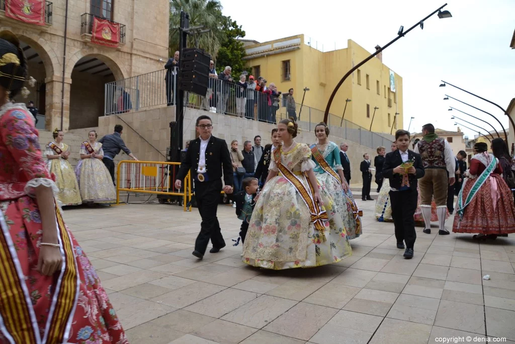 Pleitesias a las falleras mayores de Dénia – Falla Diana