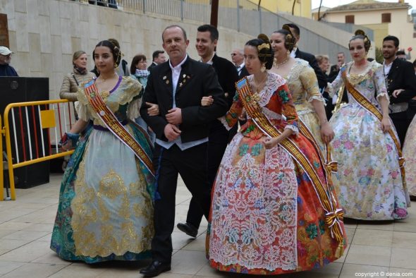 138 pleitesias a las falleras mayores de denia falla diana