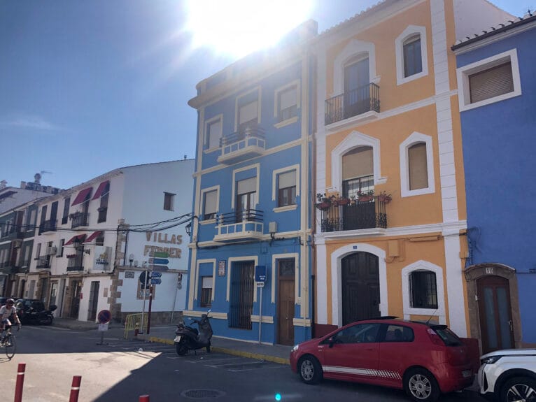 Edificio del XIX en carrer Pont