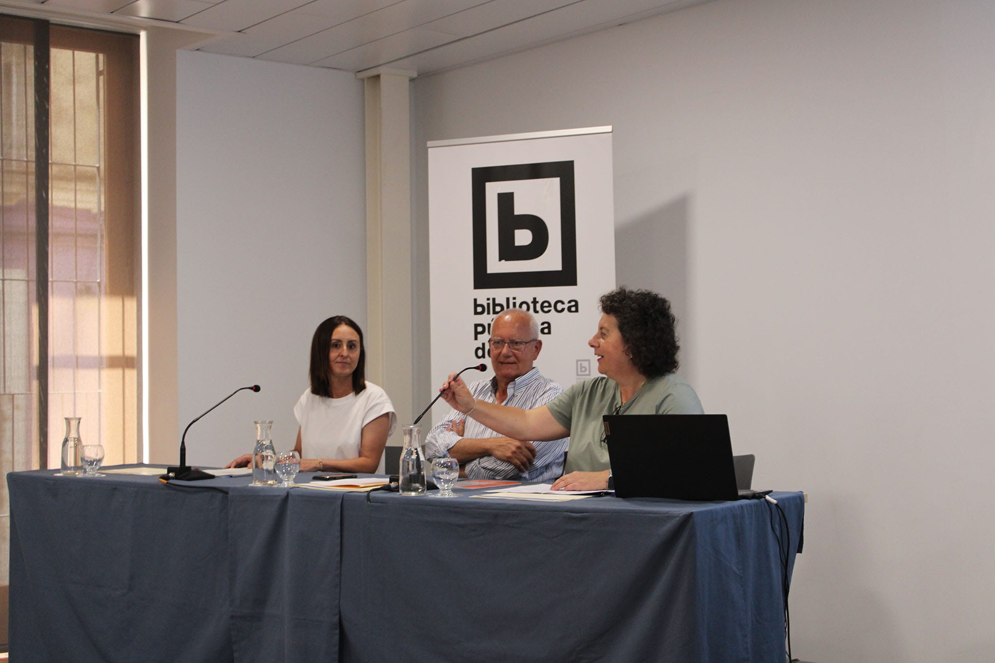 María José García, Vicent Grimalt y Rosario Donderis durante el acto