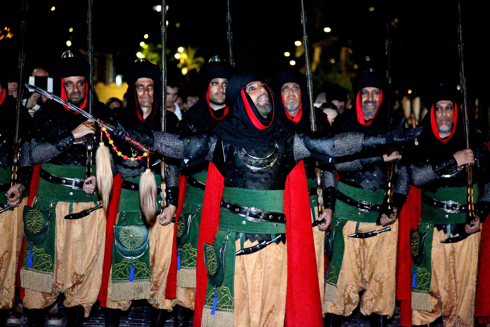 Escuadra mora de Dénia a su paso por la calle La Via