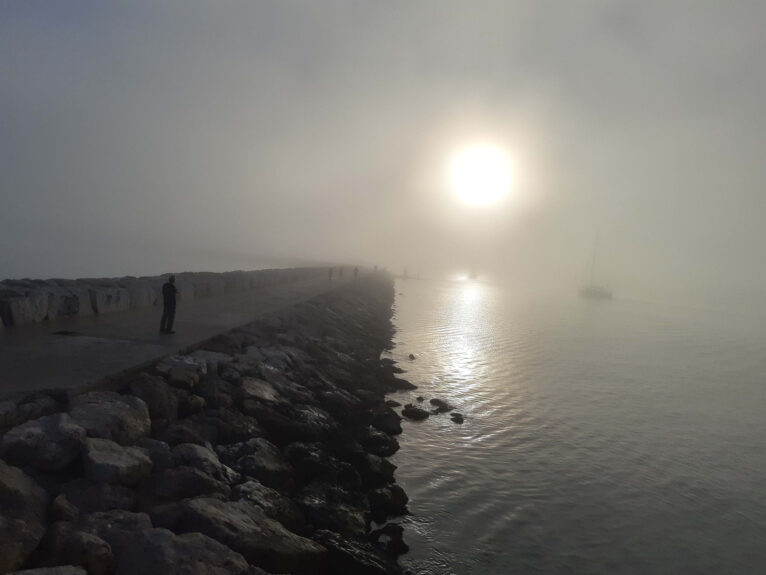 La niebla envuelve Dénia 15