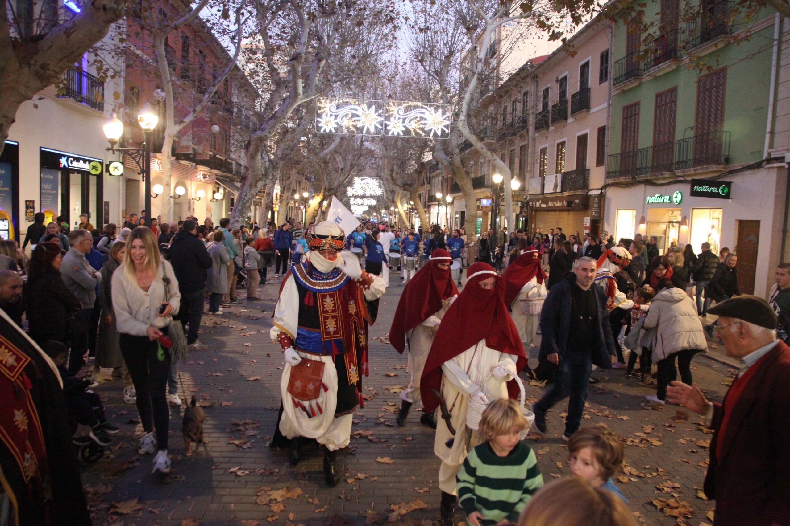 Carteros Reales a su paso por Marqués de Campo