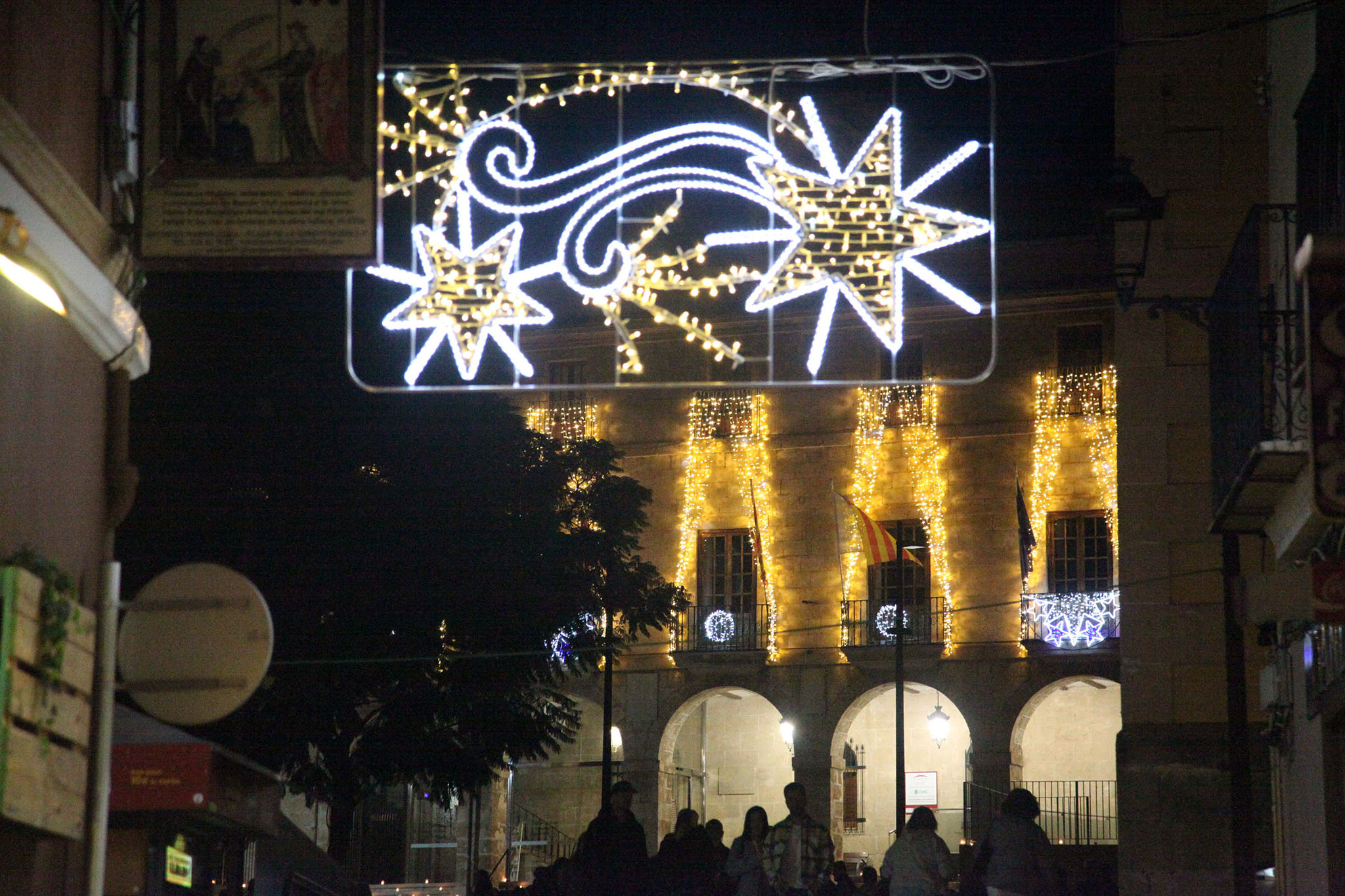 Iluminación navideña en las calles de Dénia