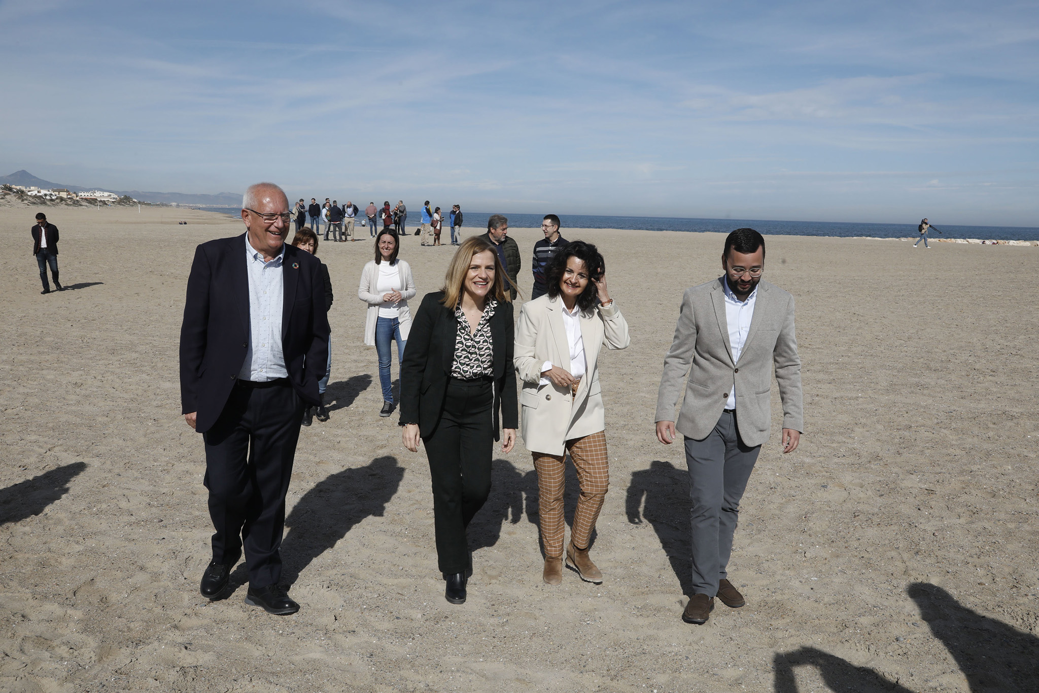 Pilar Bernabé junto a Vicent Grimalt y Rosa de los Ríos